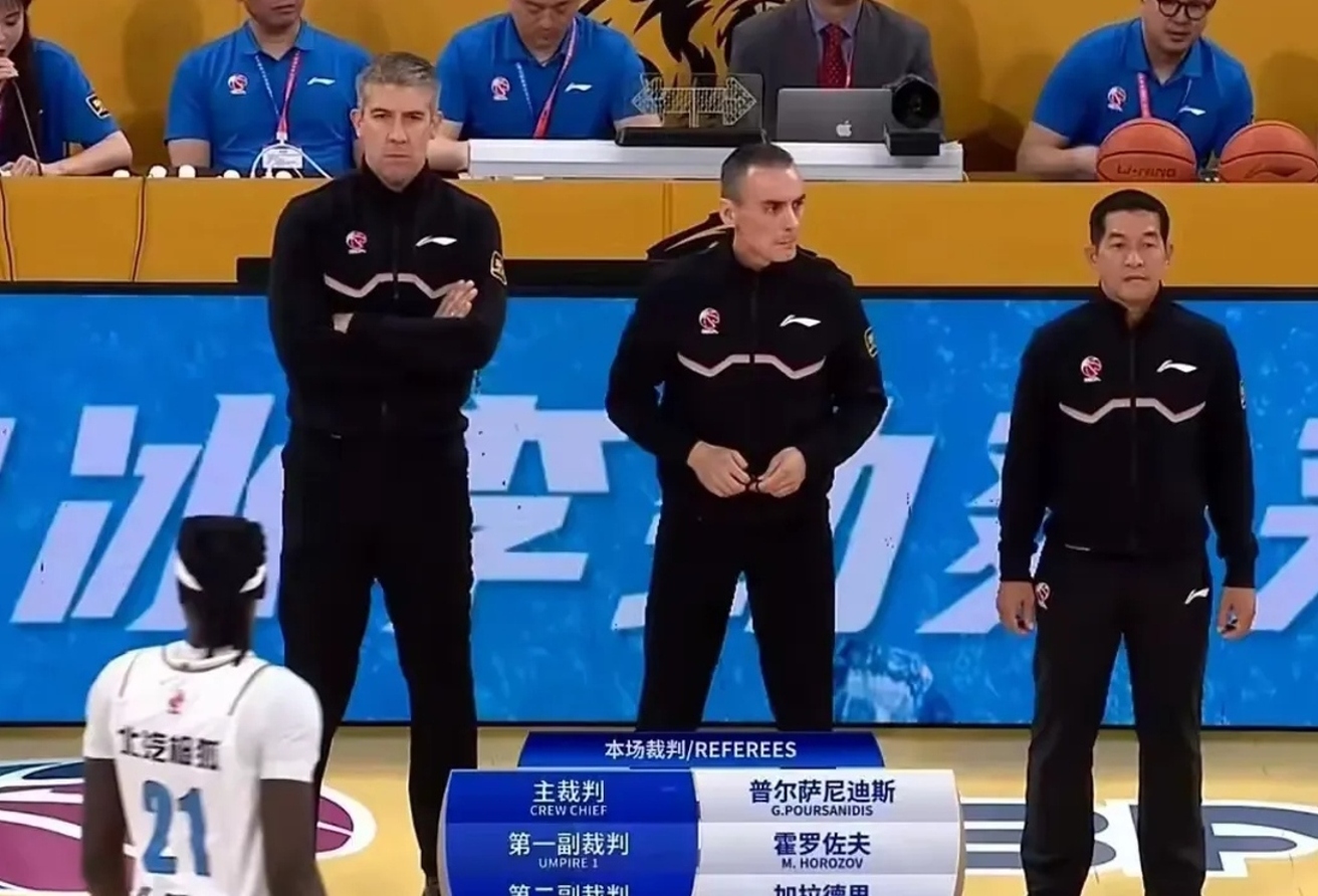 包含领先优势明显首场状态出色，篮网观众沸腾！，Karsa重返赛场引发球迷热议的词条-爱游戏App